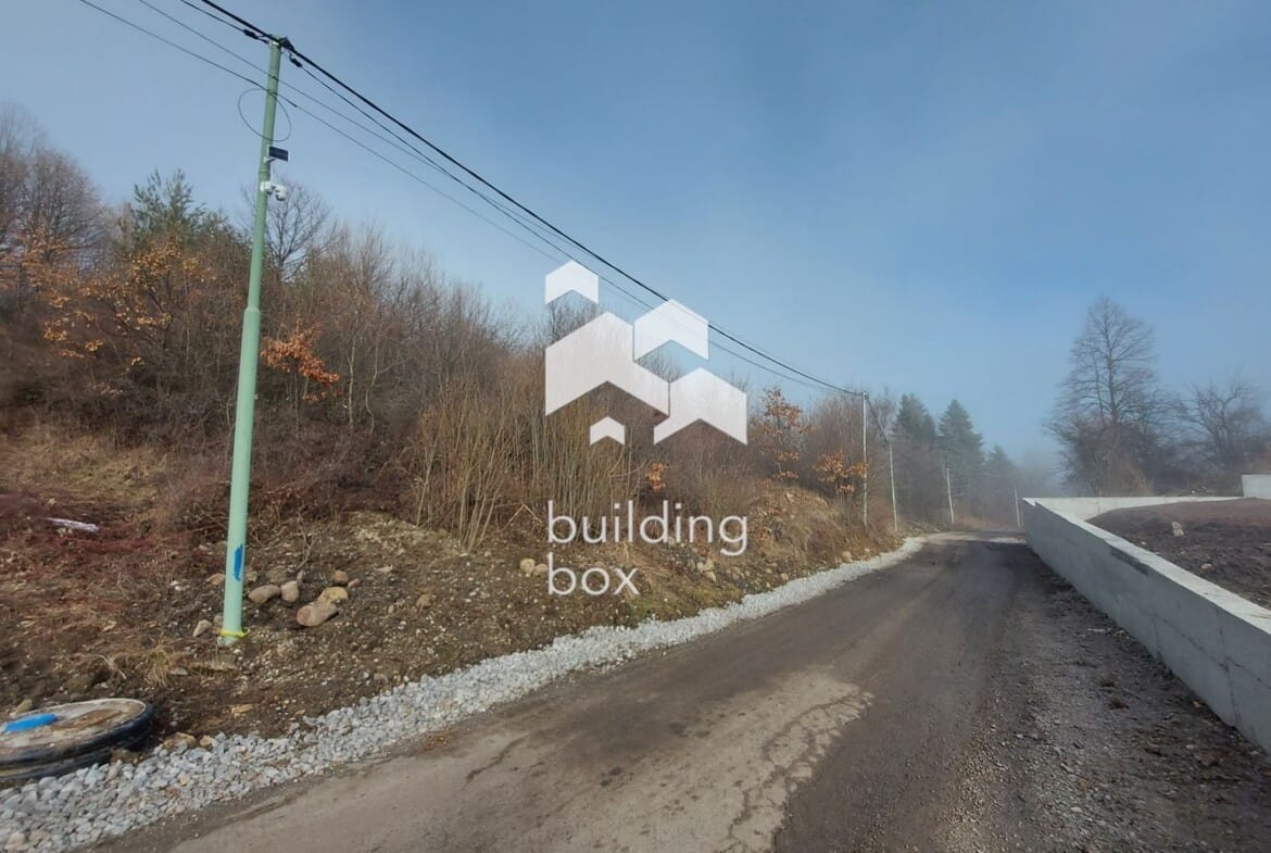 Продава парцел - 0