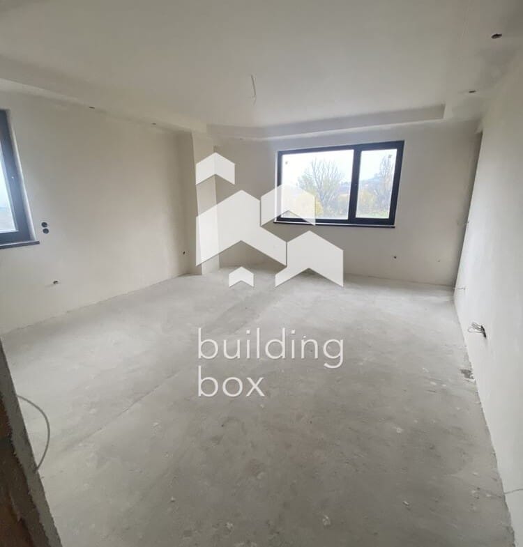 Къща в м.т. Камбаните - 0