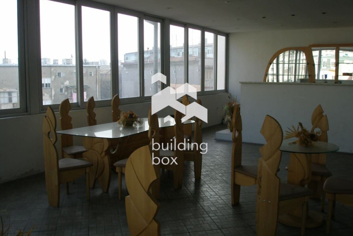 Инвестиционна сграда в центъра на гр.Добрич - 0