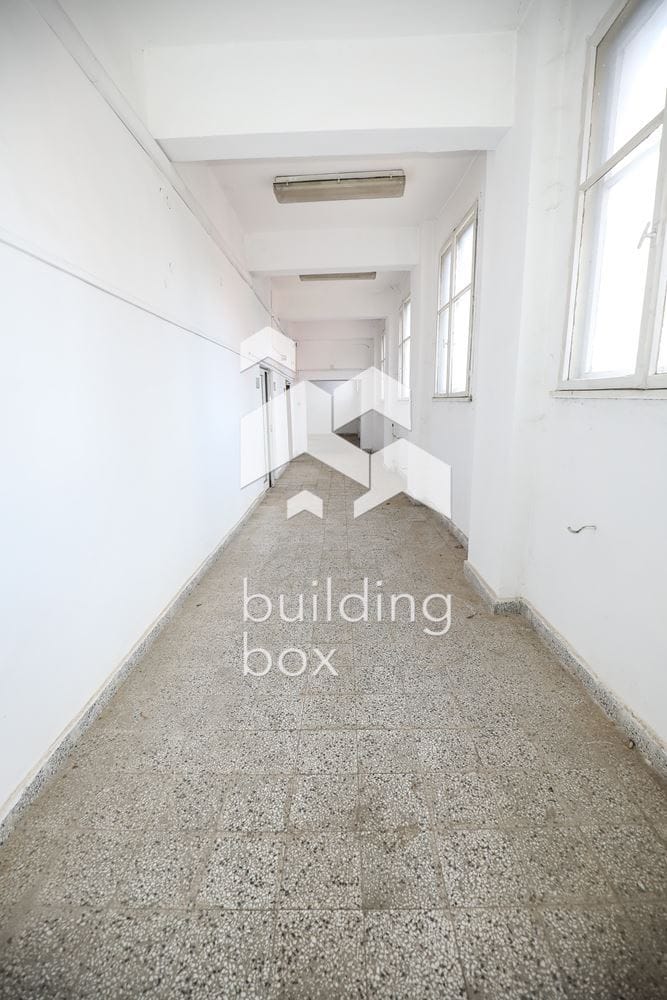 Офис - Перник, Рено - 0