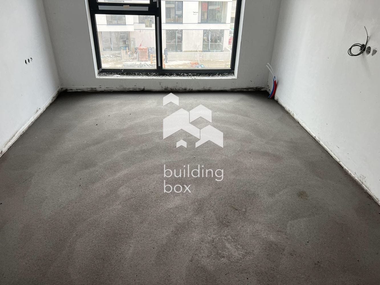 Четиристаен апартамент в ж.к. Кръстова Вада - 0