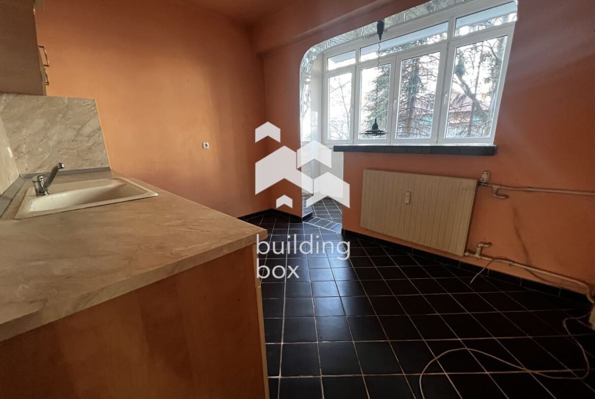 Тристаен в Сухата река - 0