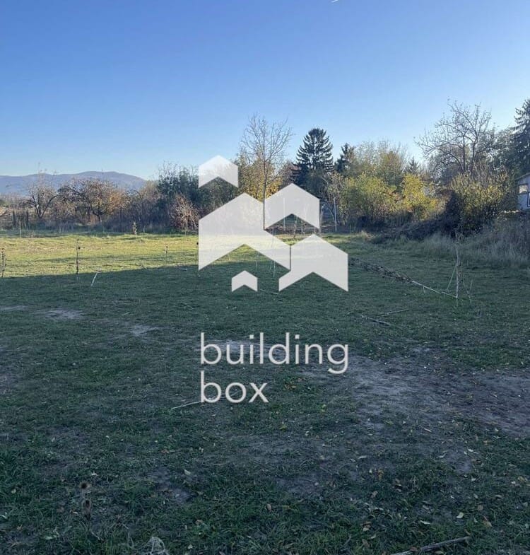 Продава парцел - 0