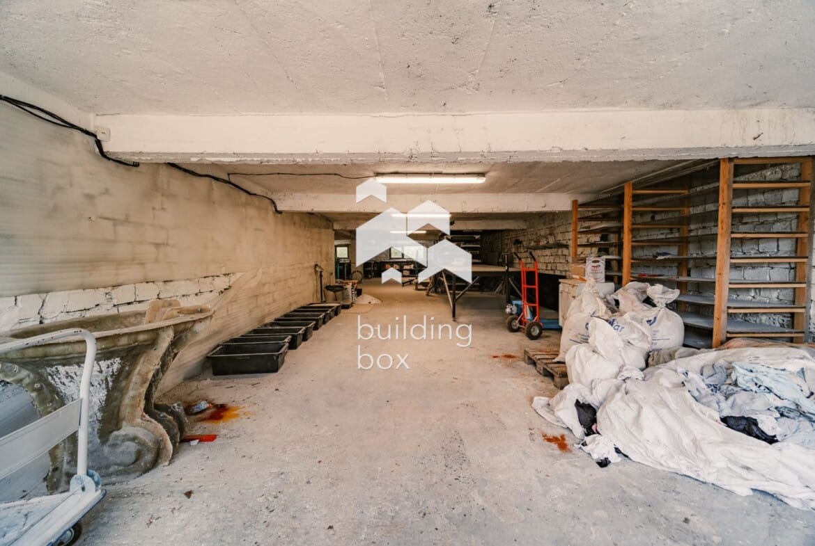 Имот за ценители в с.Аврен - 0