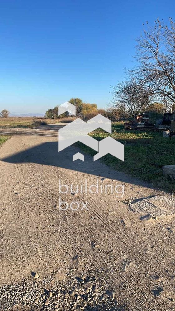 Продава парцел - 0