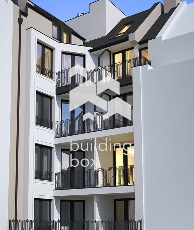 Тристаен апартамент в Център - 0