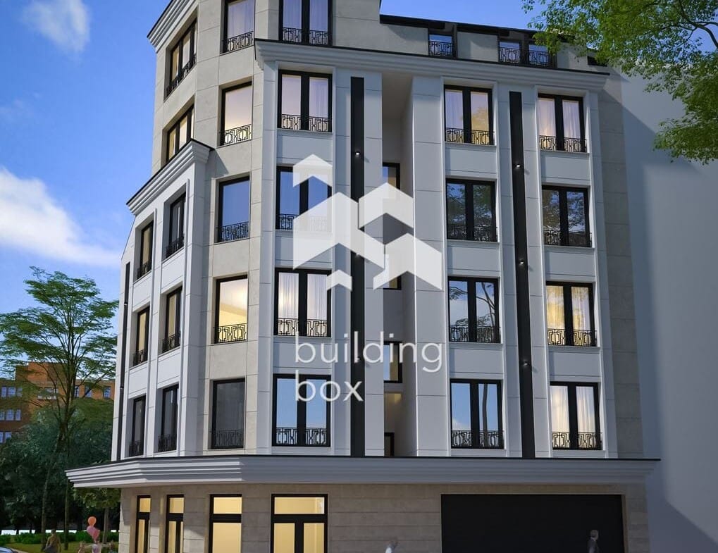 Четиристаен апартамент в Център - 0