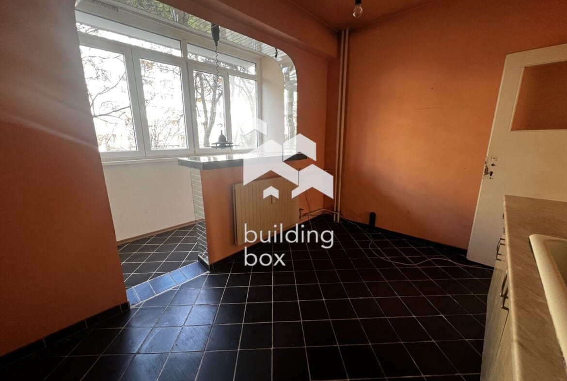 Тристаен в Сухата река - 0