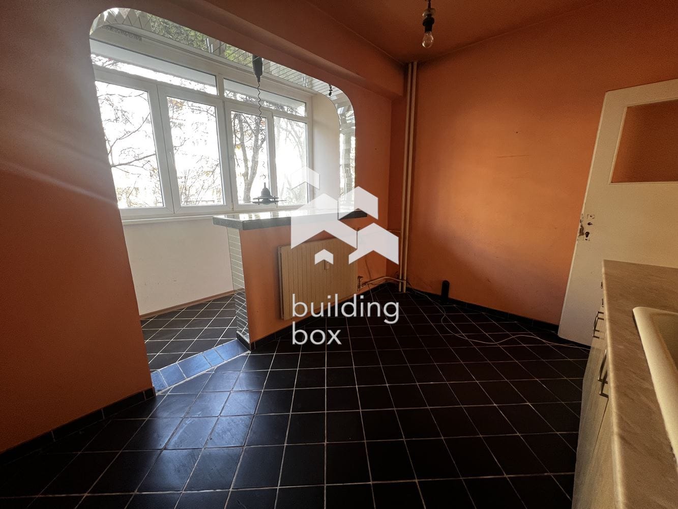 Тристаен в Сухата река - 0