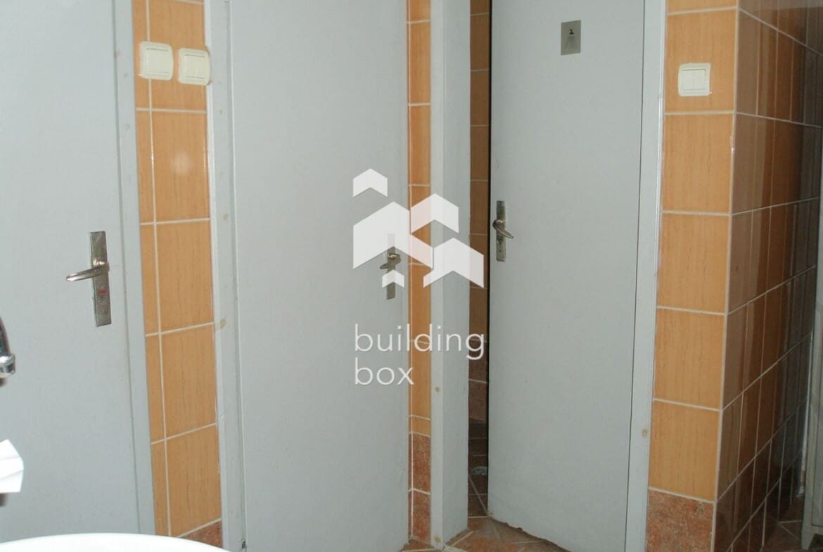 Инвестиционна сграда в центъра на гр.Добрич - 0