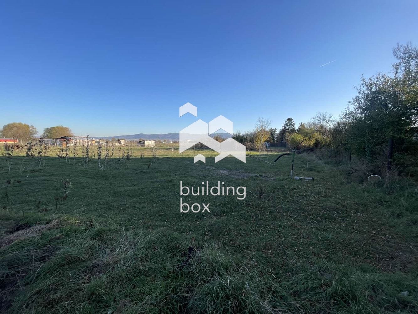 Продава парцел - 0