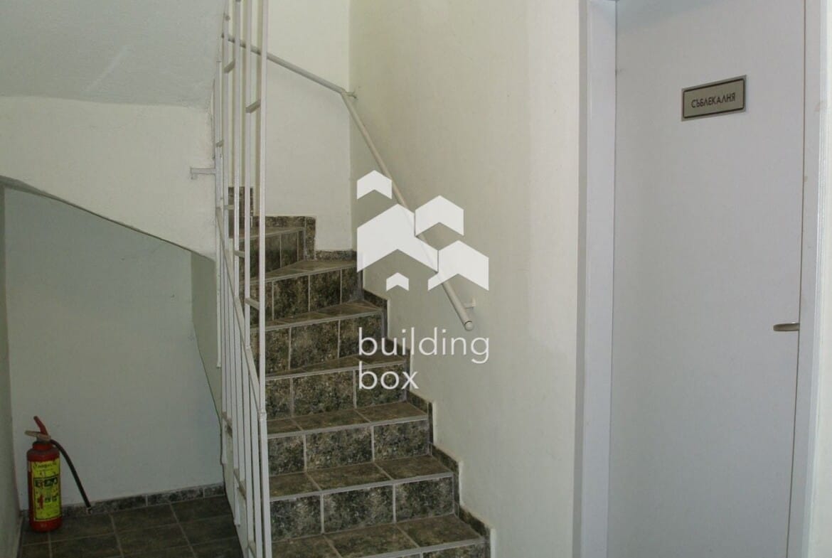 Инвестиционна сграда в центъра на гр.Добрич - 0