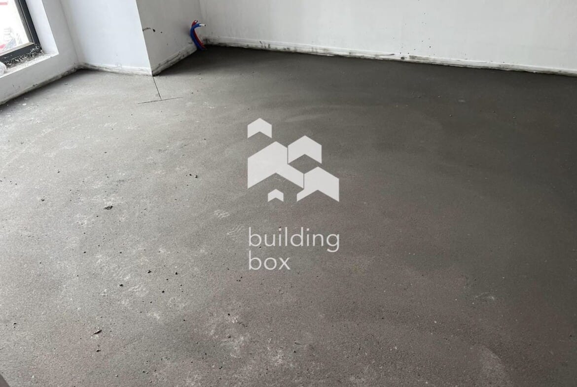 Тристаен апартамент в ж.к. Кръстова Вада - 0