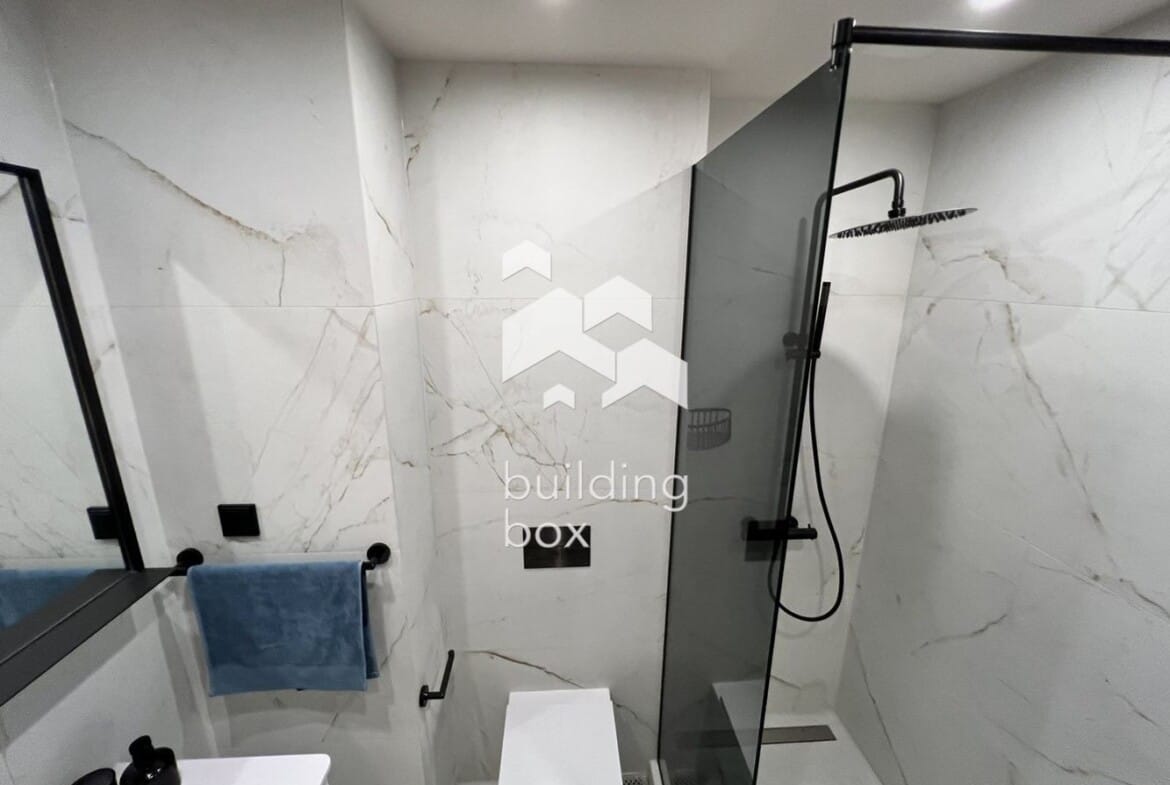 Продава 4-стаен - 0