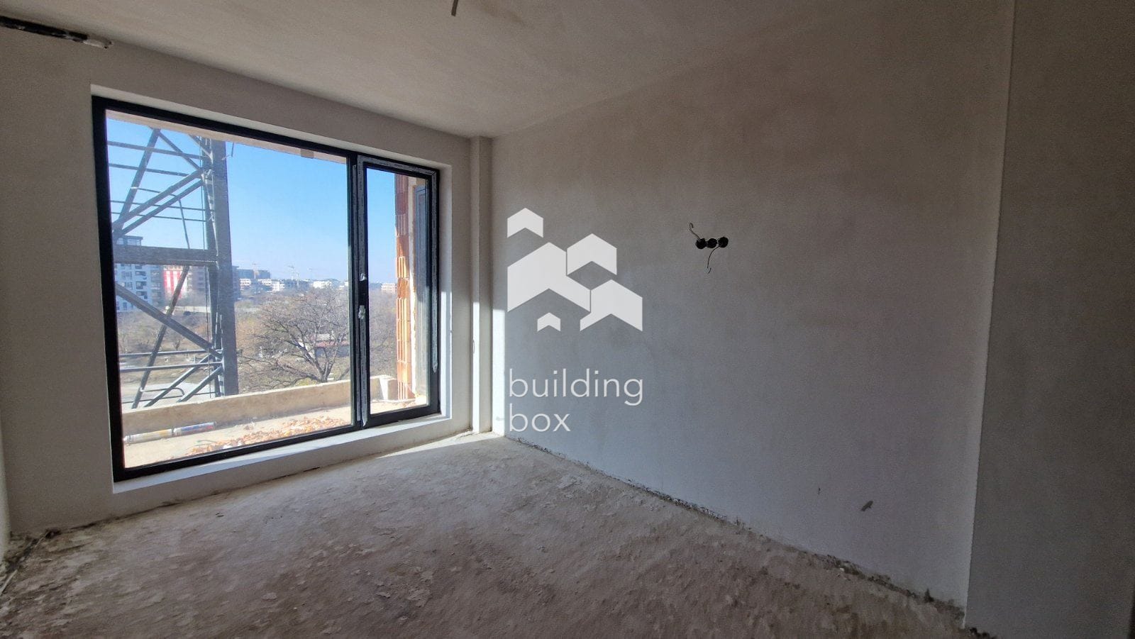 Тристаен апартамент - кв. Христо Смирненски - 0