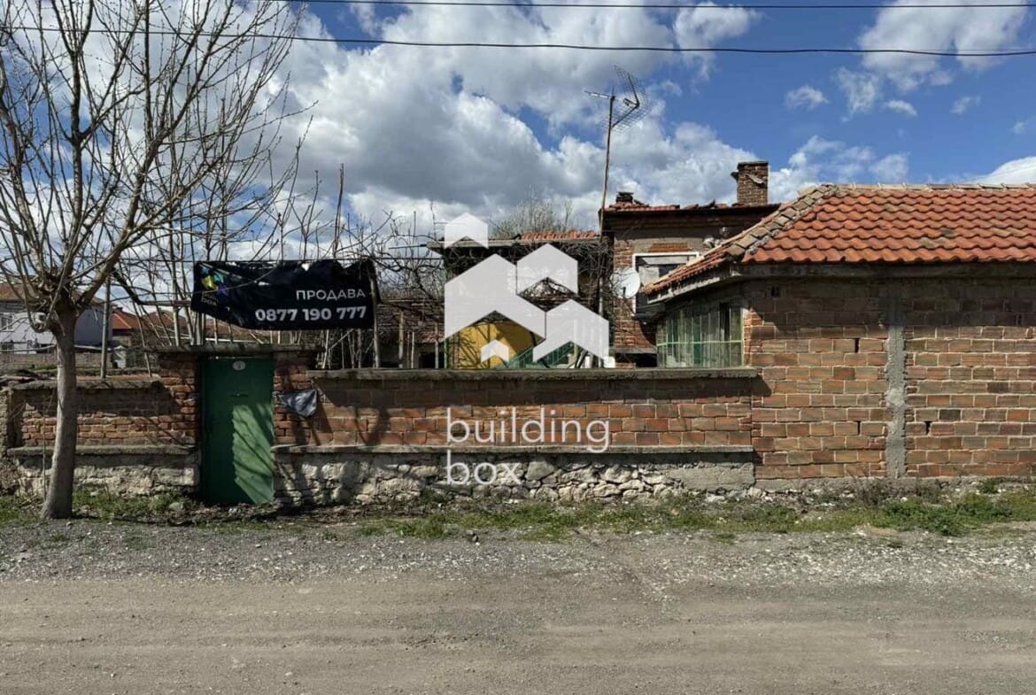 УПИ с постройка - с. Маноле - 0