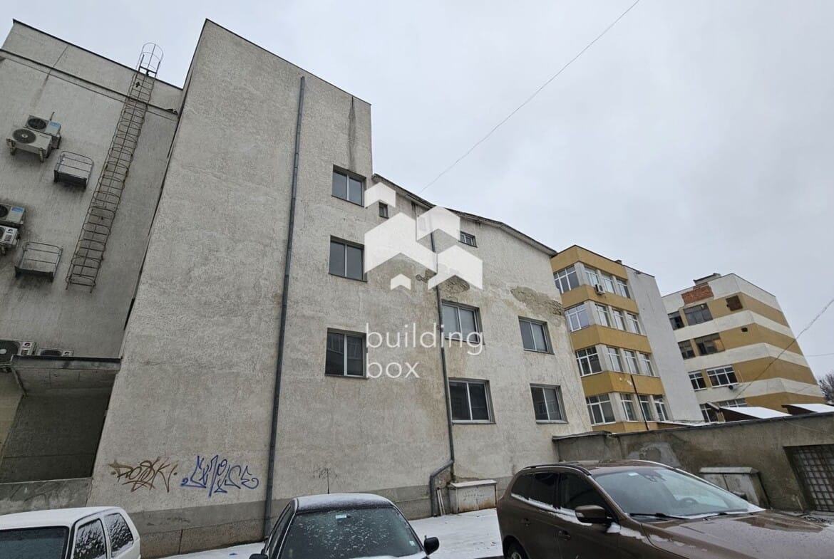 Инвестиционна сграда в центъра на гр.Добрич - 0