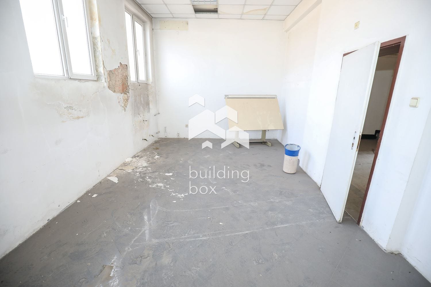 Офис - Перник, Рено - 0