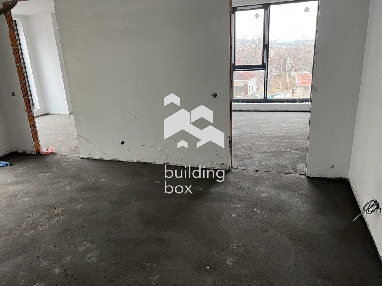 Тристаен апартамент в ж.к. Кръстова Вада - 0