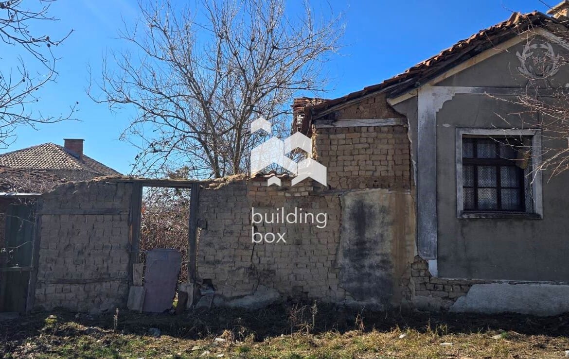 Едноетажна къща - с. Старосел - 0