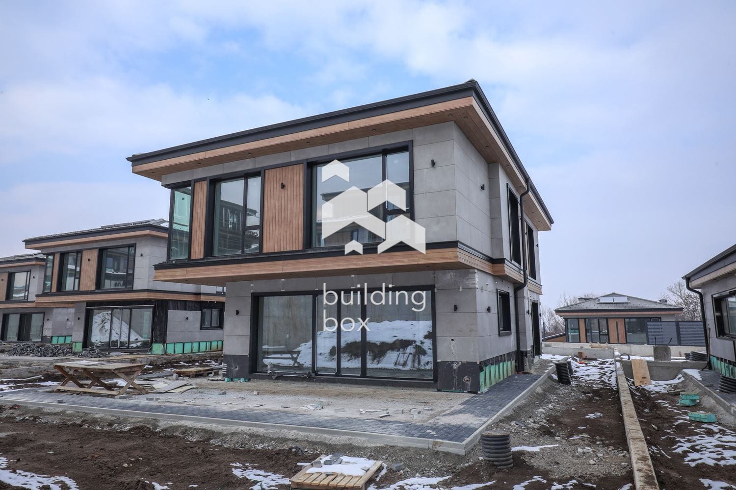Луксозна къща в комплекс “Botanica Lozen Residences”