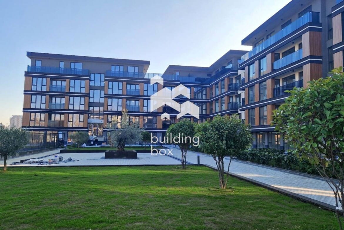 С АКТ 16! Двустаен апартамент с двор - кв. Христо Смирненски - 0