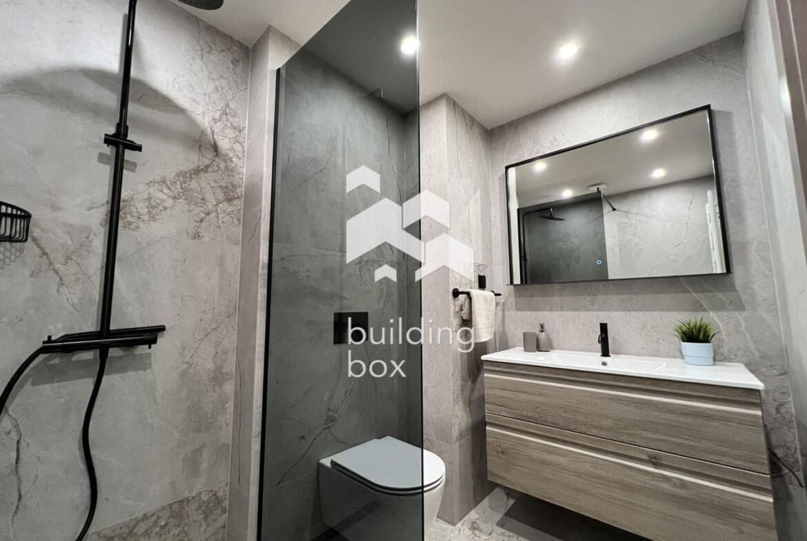 Продава 3-стаен - 0