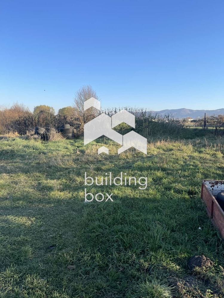 Продава парцел - 0