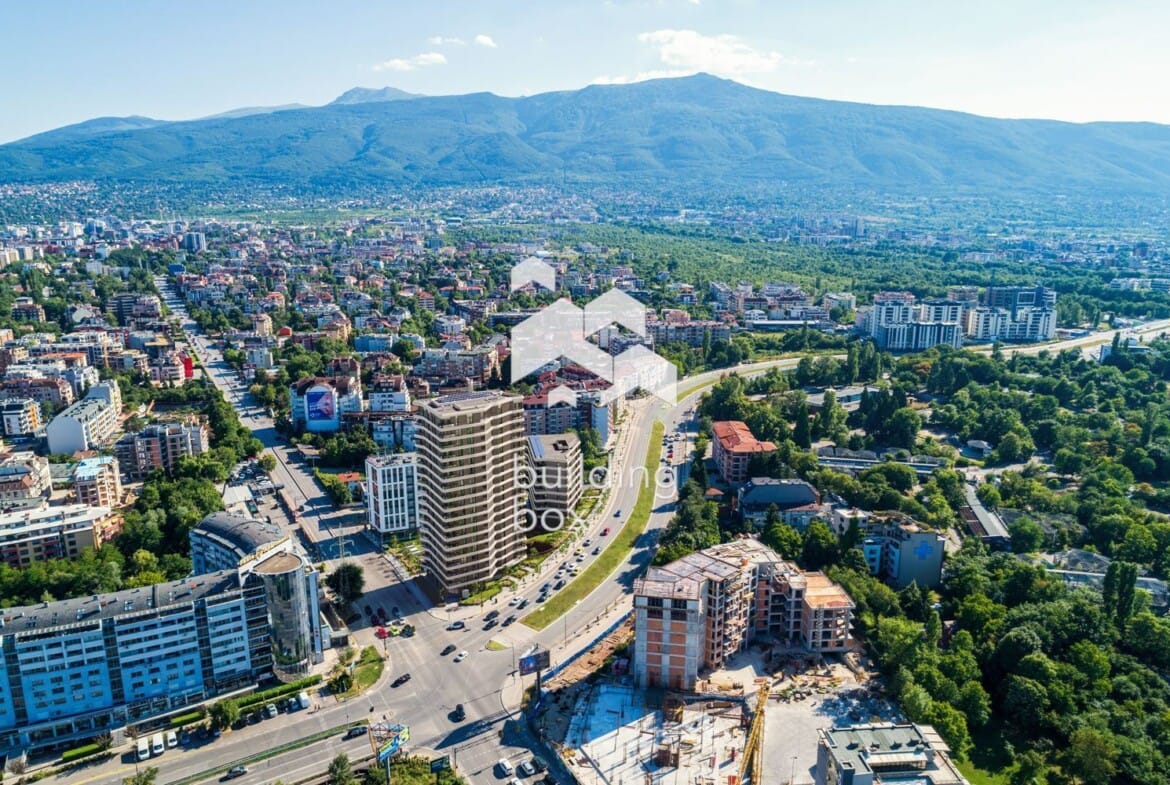 Тристаен апартамент срещу Ловен парк в кв. Витоша - 0