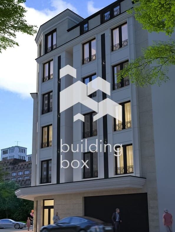 Тристаен апартамент в Център - 0