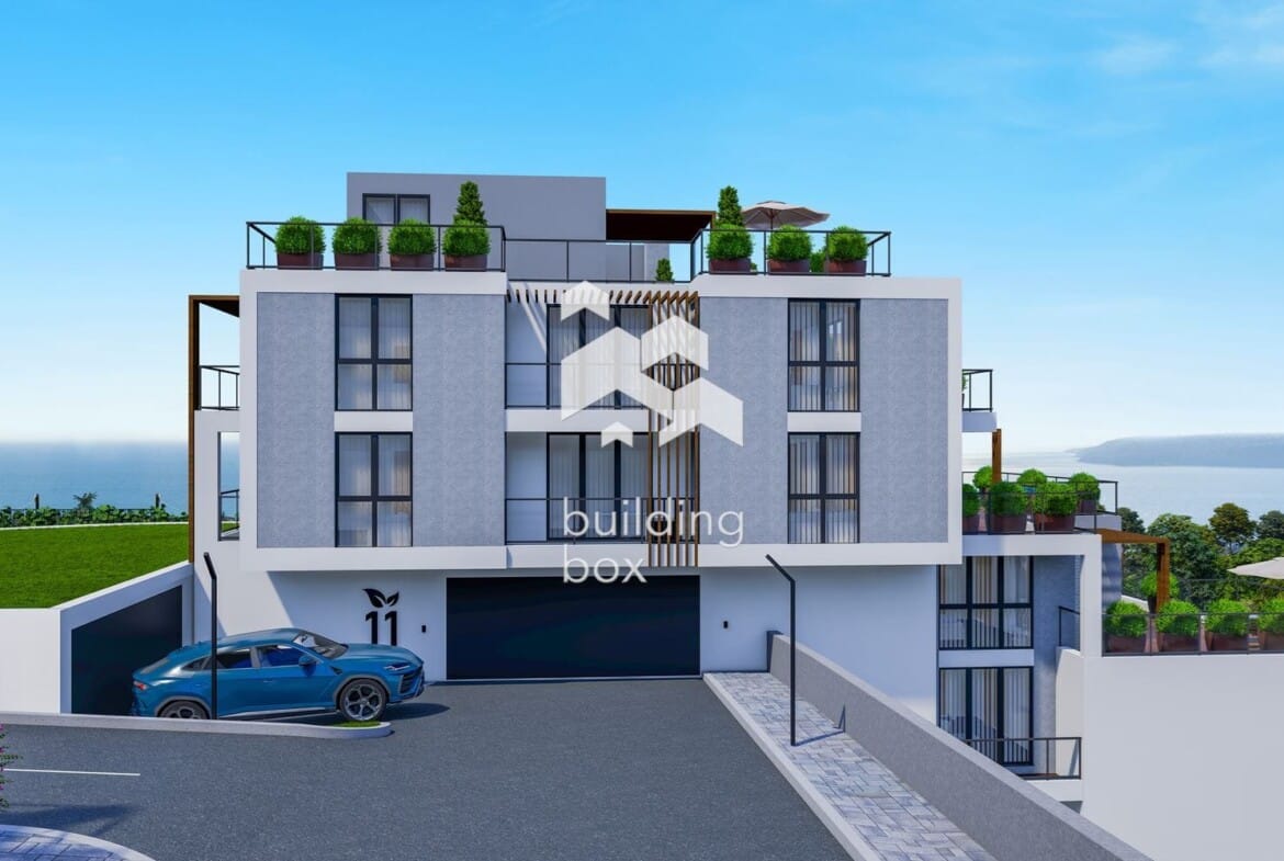 Тристаен апартамент в затворен комплекс в парк с морска панорама - 0