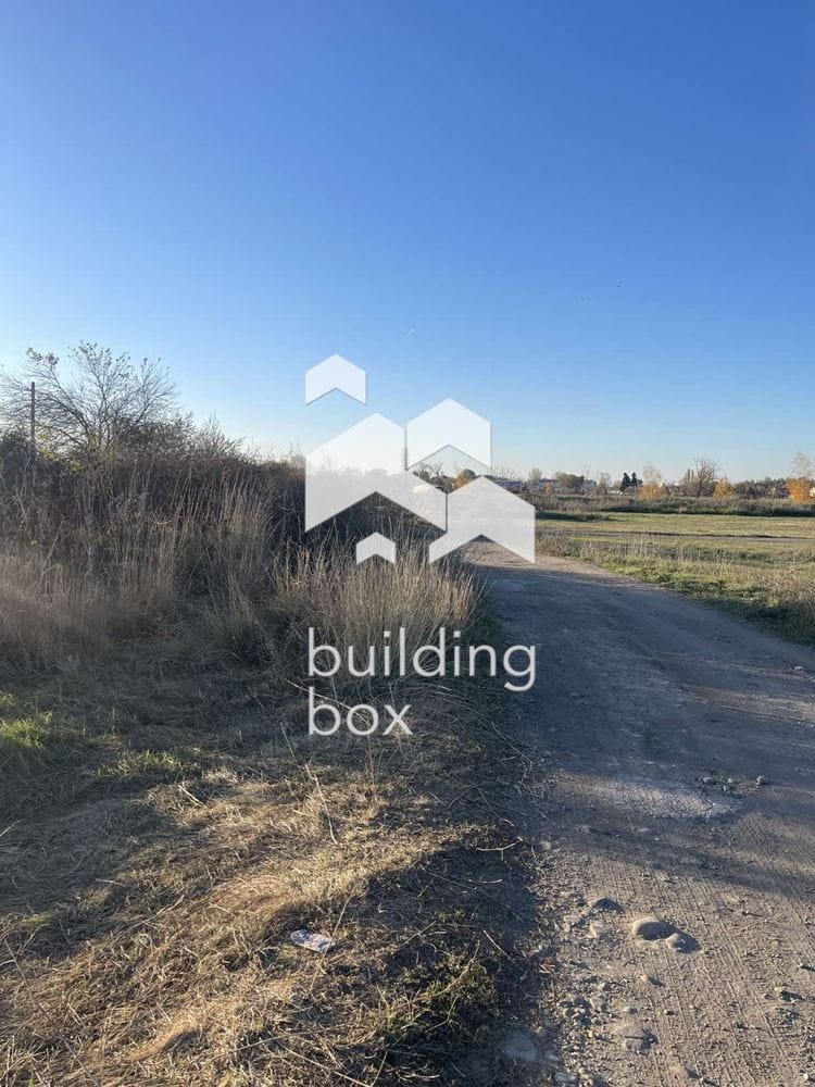 Продава парцел - 0