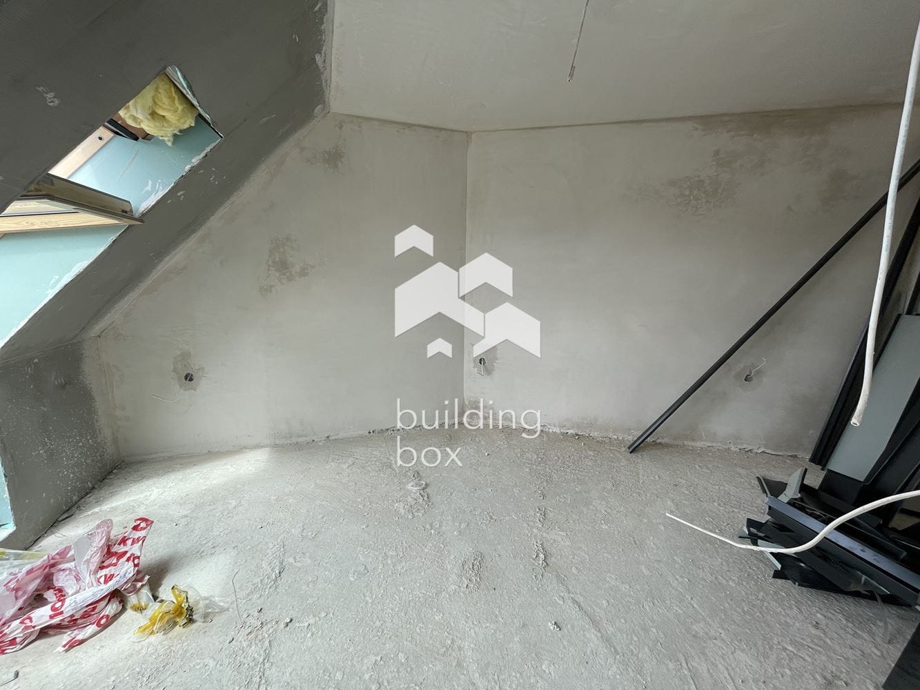 Многостаен мансарден апартамент в новострояща се сграда в кв. Левски - 0