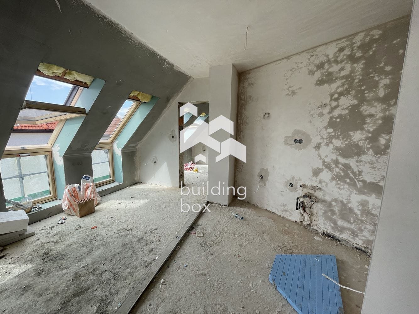 Многостаен мансарден апартамент в новострояща се сграда в кв. Левски - 0