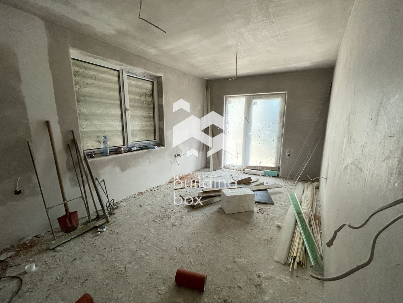 Тристаен апартамент с индивидуален двор в новострояща се сграда - кв. Левски - 0