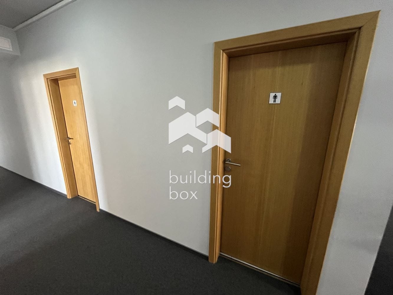 Дава се под наем офис в Центъра - 0