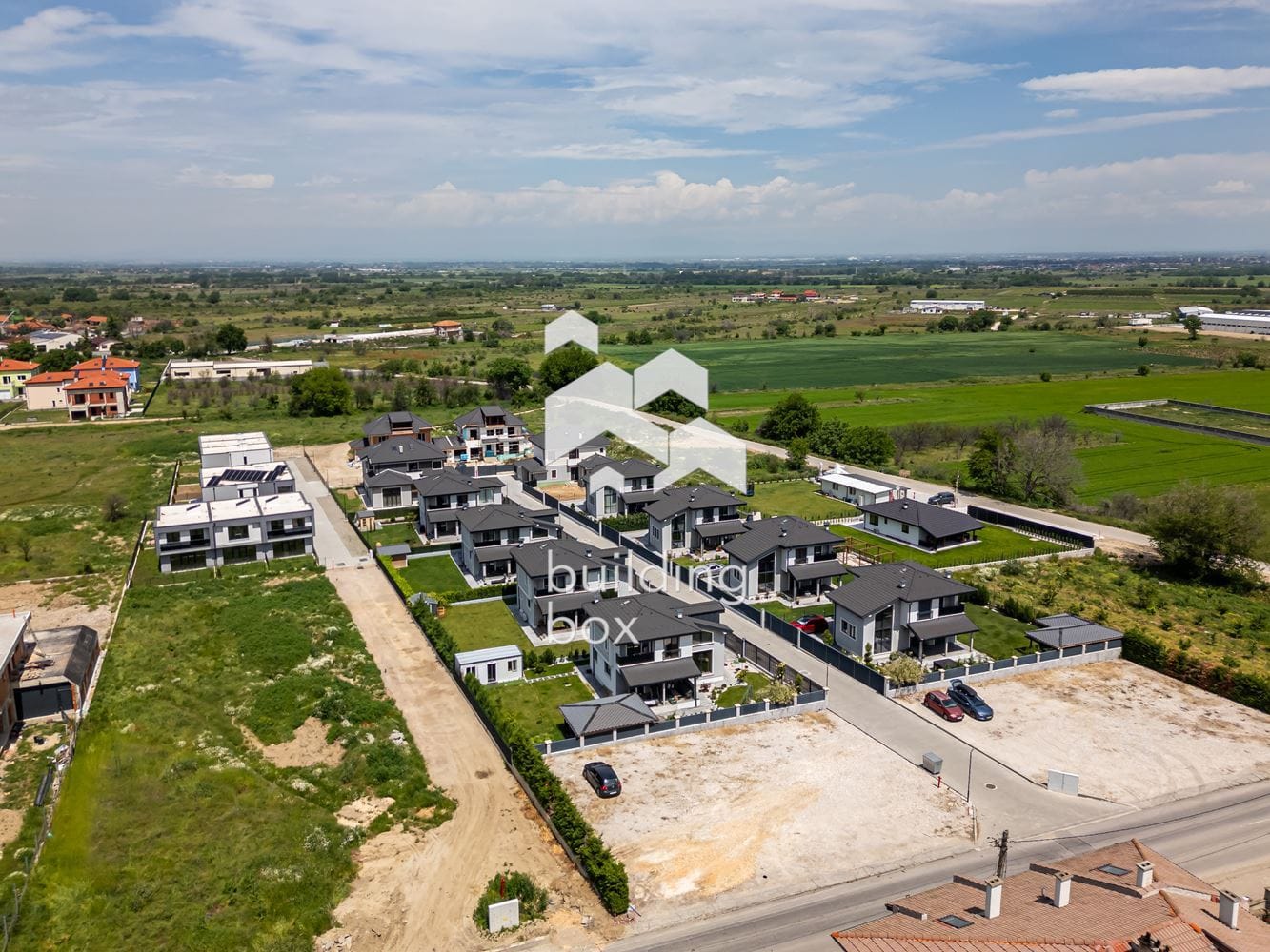 Самостоятелна къща с четири спални - с. Първенец - 0