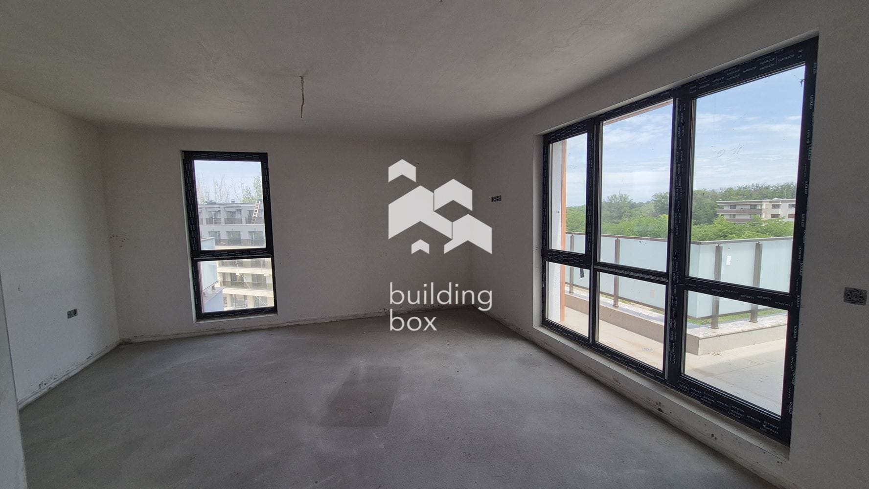 Четиристаен апартамент в бутикова сграда на 50 м. от Гребна база - 0