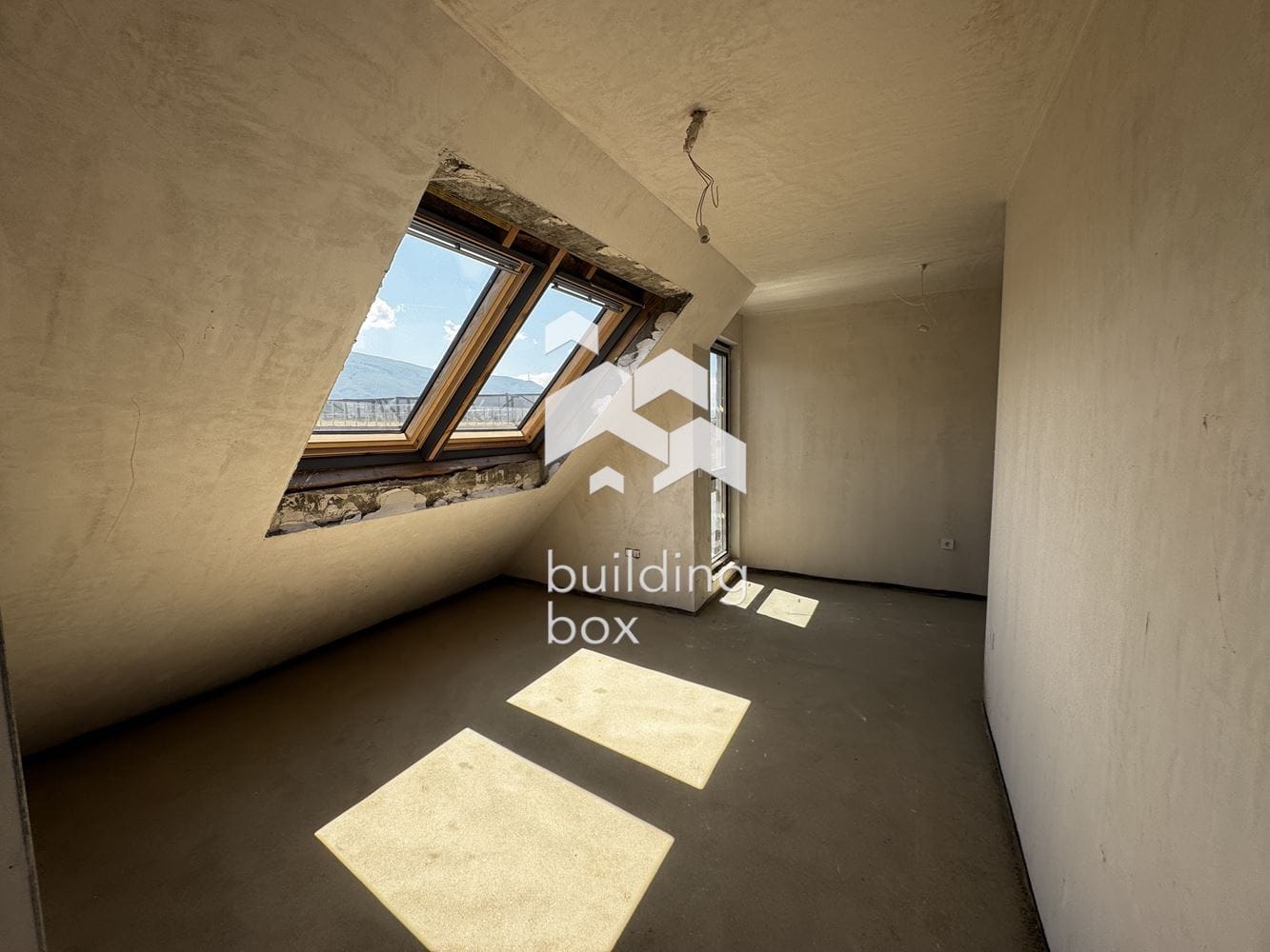 Четиристаен апартамент в кв. Витоша - 0