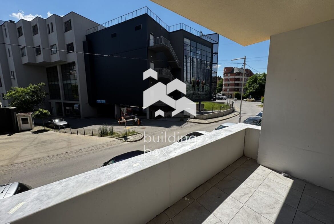 Тристаен апартамент в кв. Витоша - 0