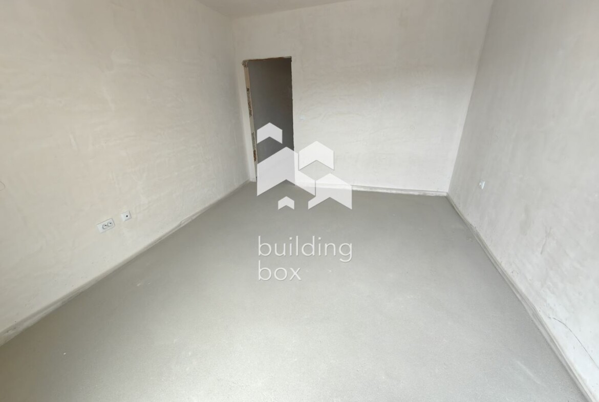 Тристаен апартамент с АКТ 16 - кв. Южен - 0