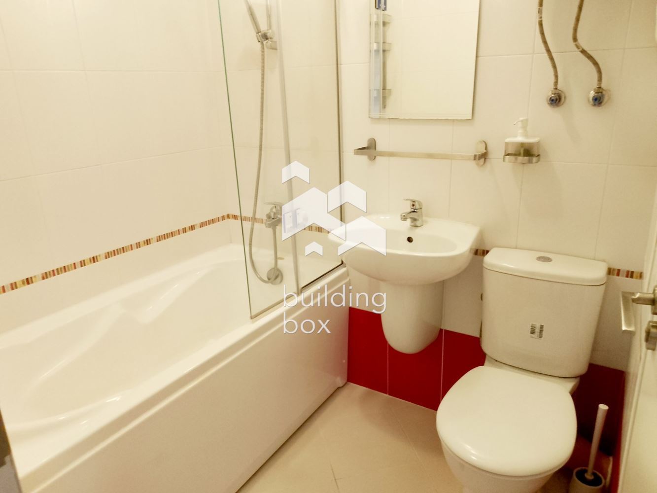 Уютен тристаен апартамент в кв. Оборище - 0