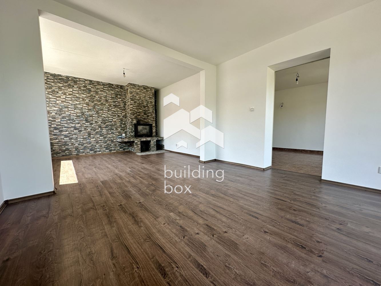 Къща в с. Лозен - 0