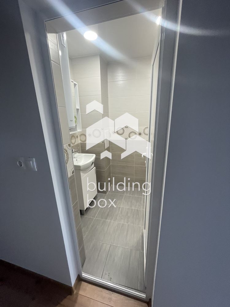 Прекрасен Тухлен Апарамент на Отлична Локация - 0