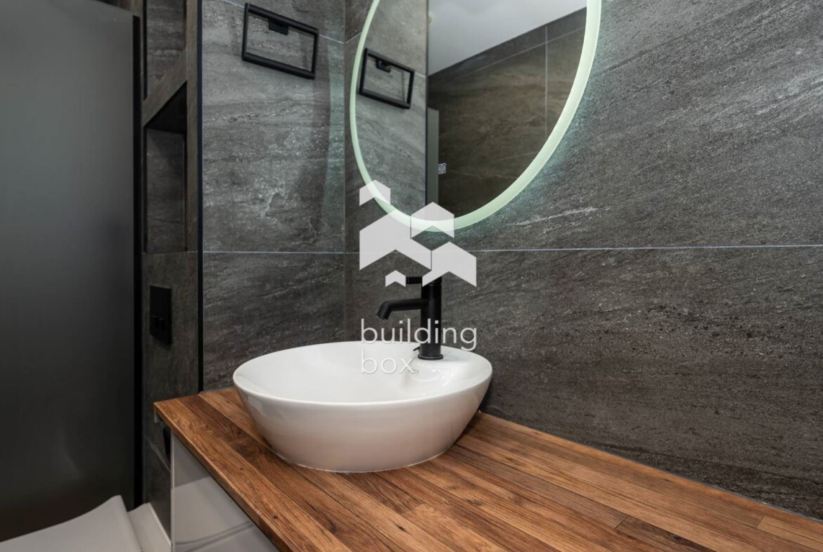 Обзаведен едностаен апартамент - кв. Христо Смирненски - 0