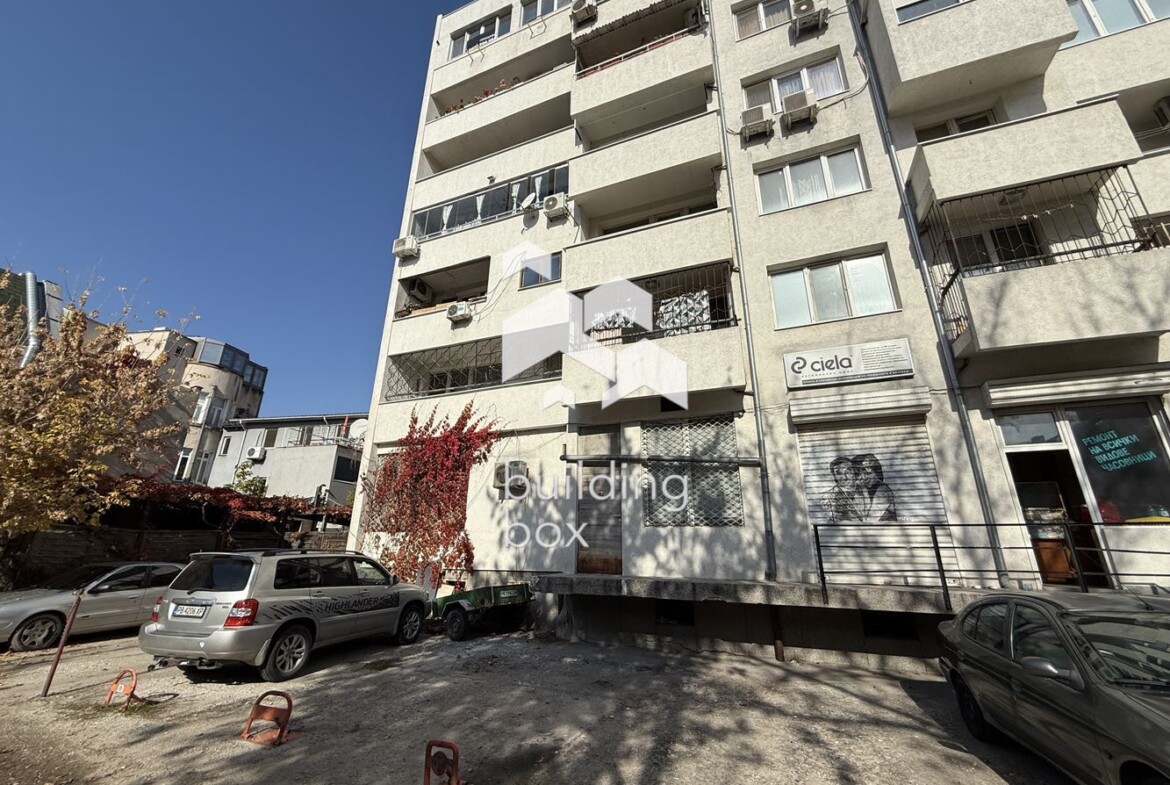 Многостаен апартамент в центъра на гр. Пловдив - 0