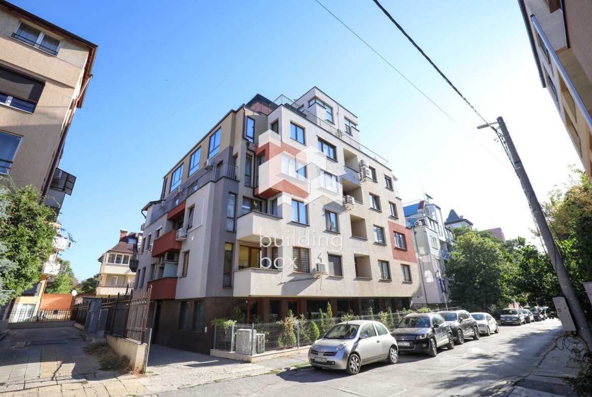 3-стаен апартамент в Гео Милев - 0