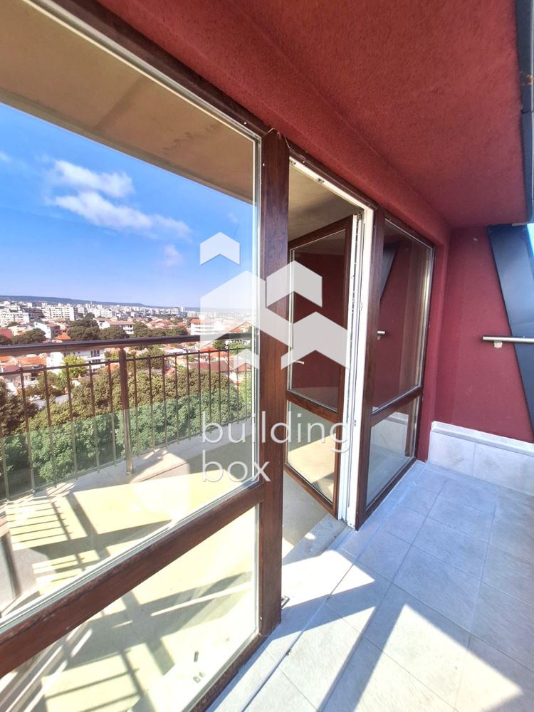 ТРИСТАЕН апартамент в новострояща се сграда - 0