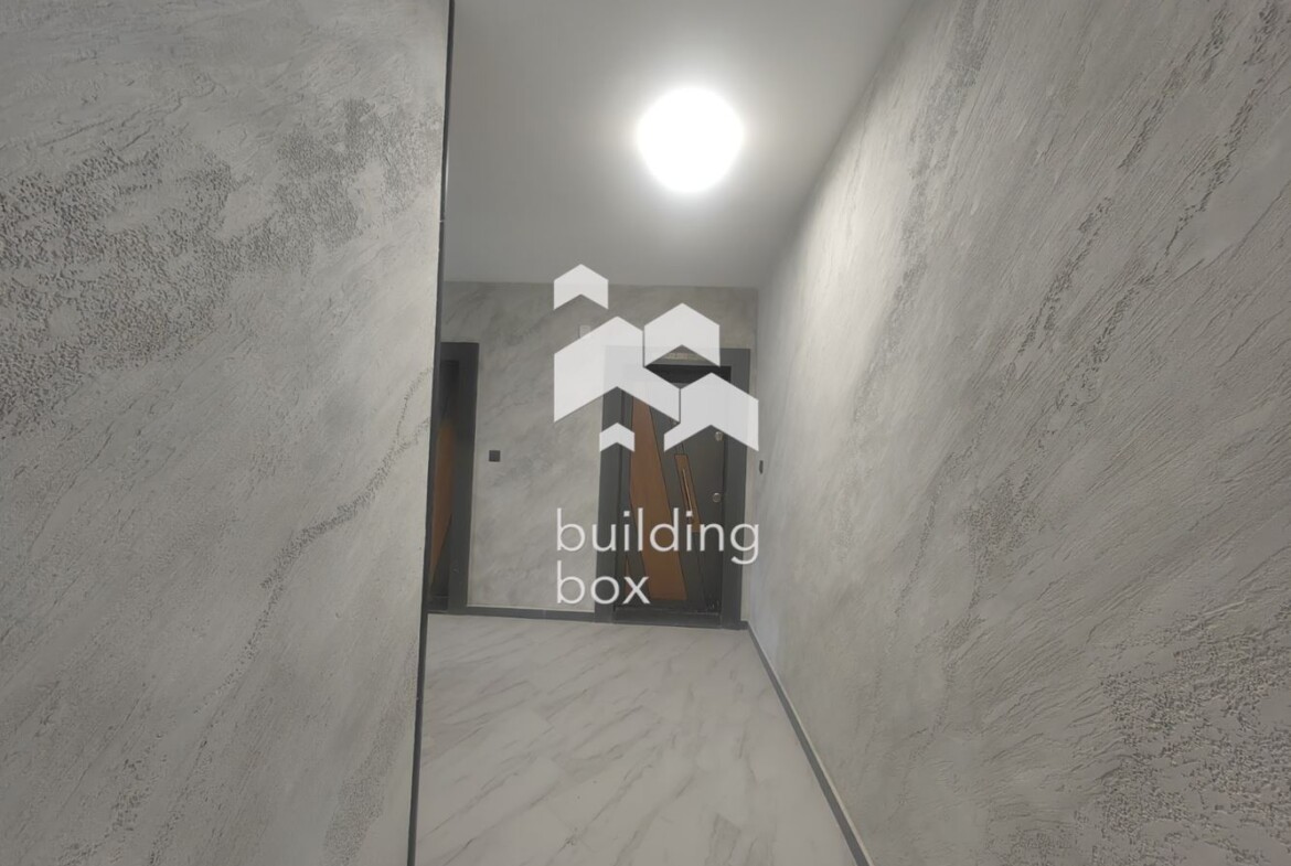 Тристаен апартамент пред АКТ16 - до "ПУ" нова сграда - 0