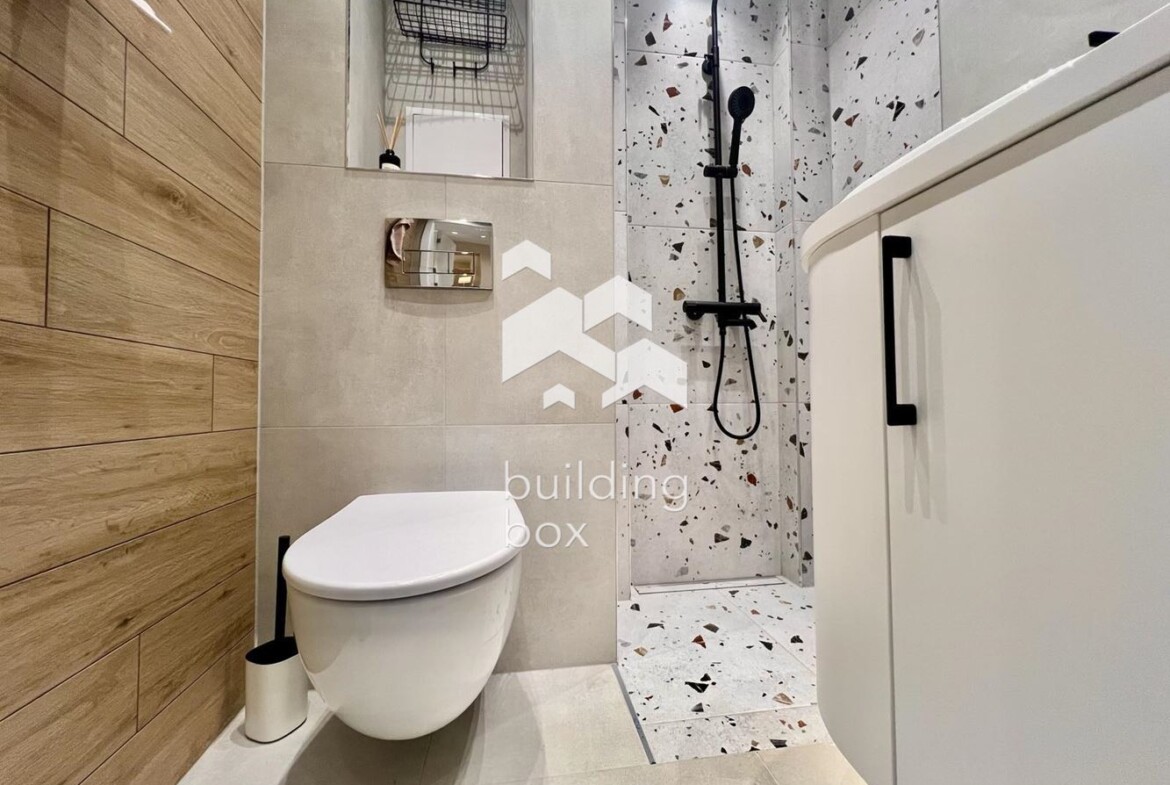 Двустаен апартамент в Лозенец - 0